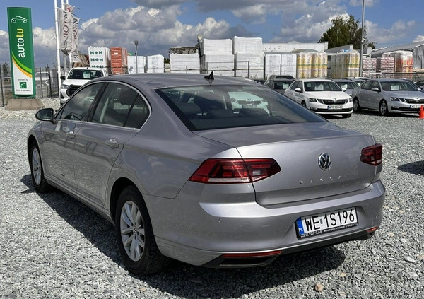 Volkswagen Passat cena 77900 przebieg: 124800, rok produkcji 2020 z Wojkowice małe 232